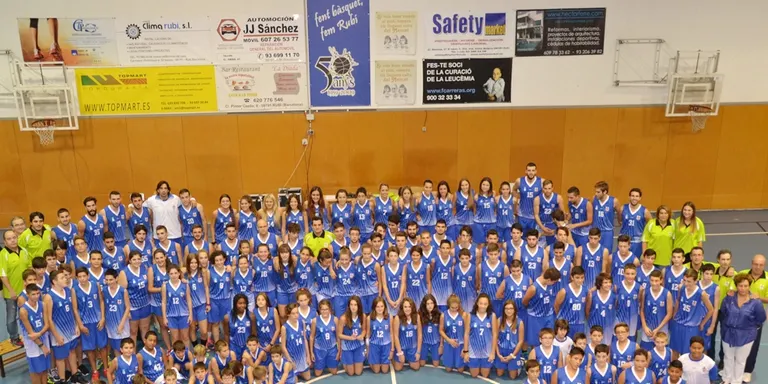 El masculí no pot completar la festa del CEB Sant Jordi