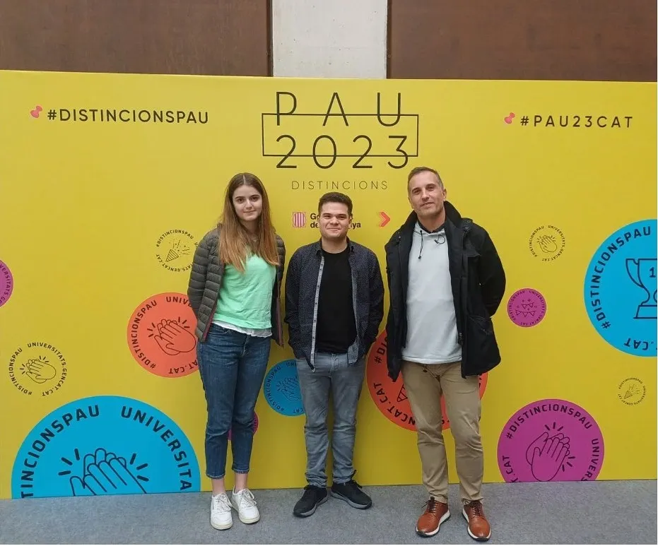 <strong>Dos alumnes de l'Escola Arrels reben una distinció per les Proves d'Accés a la Universitat</strong>