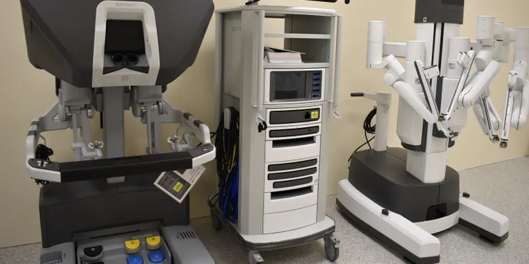 L'Hospital General de Granollers incorpora el robot quirúrgic Da Vinci