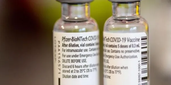 Els menors de 60 anys ja vacunats amb una primera dosi d’AstraZeneca, podran completar la pauta amb Pfizer