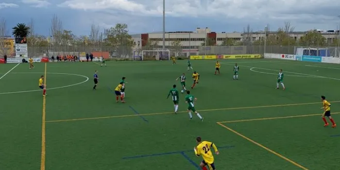 El primer equip del CF Arenys perd davant del Cirera de Mataró