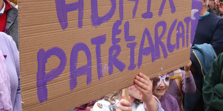 El Govern avisa que és "urgent" tombar el patriarcat i assegura que la transformació feminista "no és cap utopia"