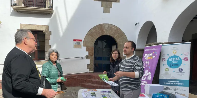 Demà la campanya 'Arenys ho aporta tot, i l'orgànica sobretot' torna al carrer