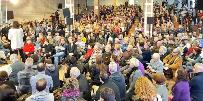 El pinedenc Marcos Ortega participa en el debat de creació del nou partit dels Comuns a Catalunya
