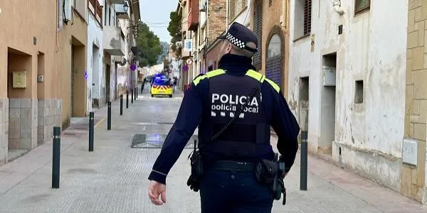 La Policia Local de Roda de Berà deté in fraganti una jove mentre intentava robar dins d'un habitatge