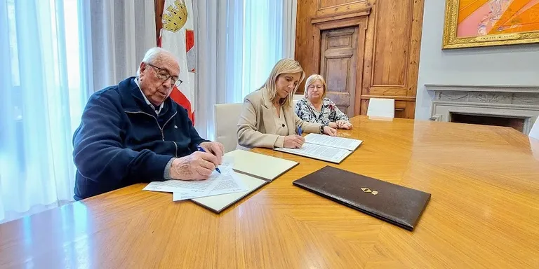 L’Arxiu Municipal ingressa dos fons patrimonials que ajudaran a entrendre millor la ciutat