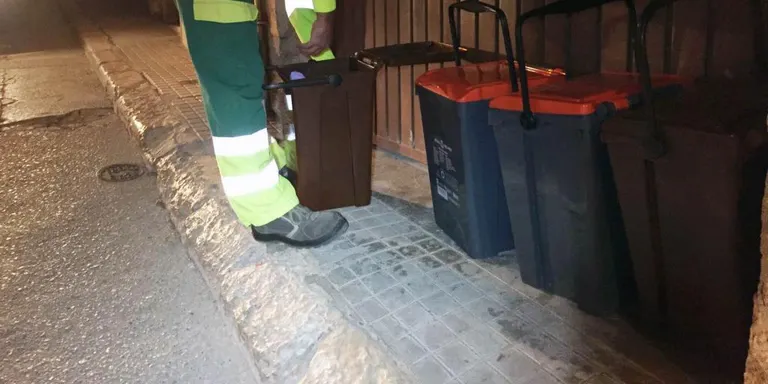Una Botiga al carrer amb bon temps arrossega molts rubinencs al centre