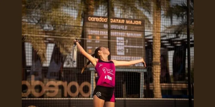 La palista Anna Ortiz es queda a un pas de la final del FIP Bronze Abu Dhabi