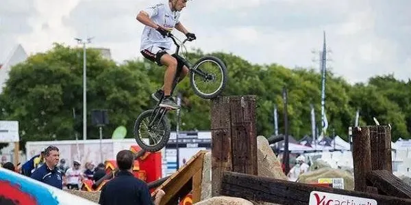 El ciclista del Bike Park Costa Daurada, Domènec Lladó, fa12è en la Copa del Món de Trial