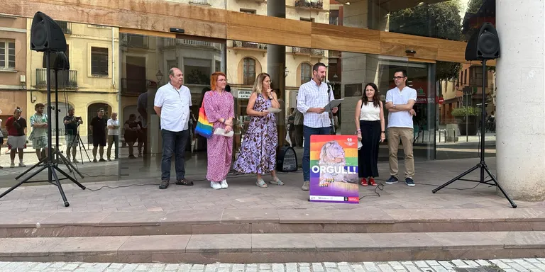 Caldes reivindica el dret d’escollir i viure la pròpia identitat en el Dia Internacional de l’Orgull LGTBI+
