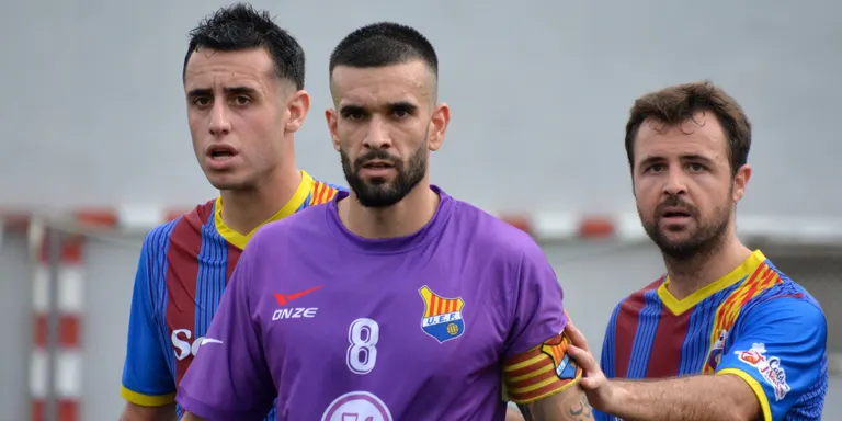Un gol al darrer minut dona al CF Caldes un triomf de prestigi davant el Figueres (2-1)