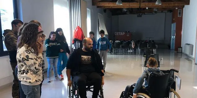 Activitat de sensibilització a la Seu d'Urgell sobre la discapacitat