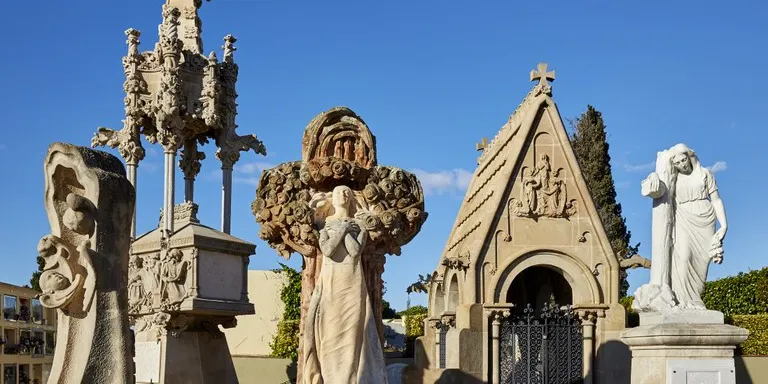 Lloret de Mar treballa per incloure el Cementiri Modernista com a Bé Cultural d’Interès Nacional
