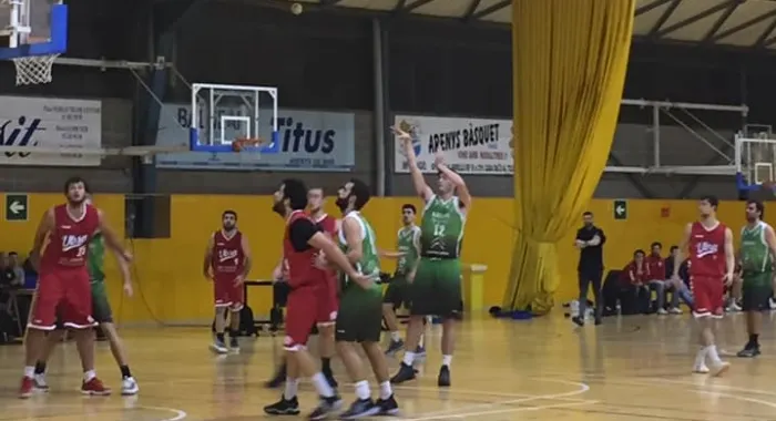 El partit es va disputar ahir al Pavelló Triple d'Arenys ( Foto: Arenys Bà squet )