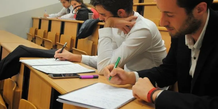 El pallarès Joan Torras i el barceloní Aleix Ràmia competiran amb la Universitat de Barcelona al Mundial de Debat Universitari