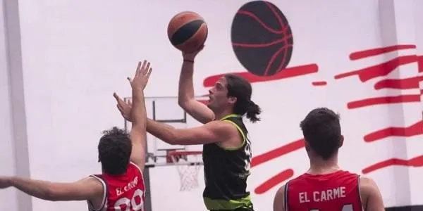 El Torredembarra BC noqueja el CB Vila-seca i segueix líder (115-74)