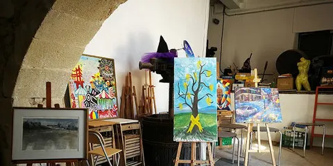 Des d'aquest dijous a la tarda està oberta l’exposició dels Amics per l’Art del Maresme a la sala d’Exposicions Mercè Paluzié