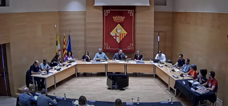 Caldes elimina el límit d’edat per a les persones amb discapacitat que vulguin reservar espais d’aparcament