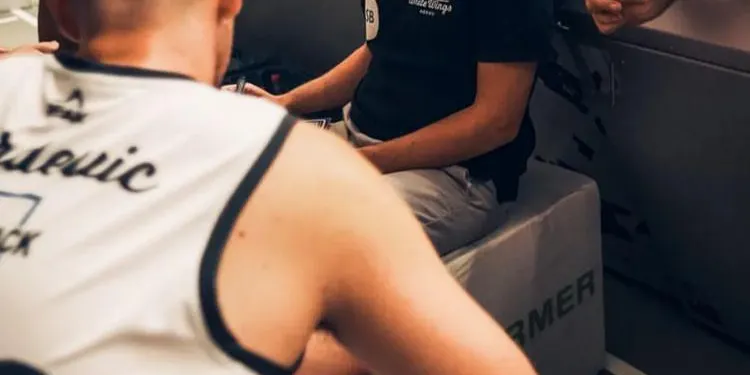 El vilassarenc Martí Zamora entrena l’equip de bàsquet de Hanau