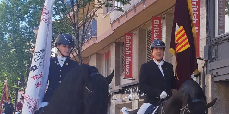 Festa Gran D'Hivern i els Tres Tombs amb Manel Bamala, president de la Societat Sant Antoni i un participant