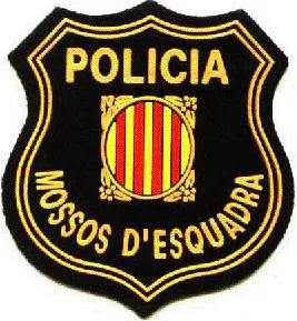 Els Mossos d’Esquadra van personar-se dimarts als cinc col·legis electorals seguint les ordres de la Fiscalia