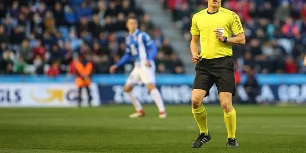 Xavier Estrada Fernández i Xavier Aguilar Rodríguez, dos arbitres catalans a Tarragona 2018