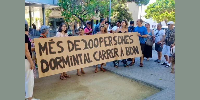 Badalona Acull exigeix un alberg, després del tancament de Can Bofí Vell