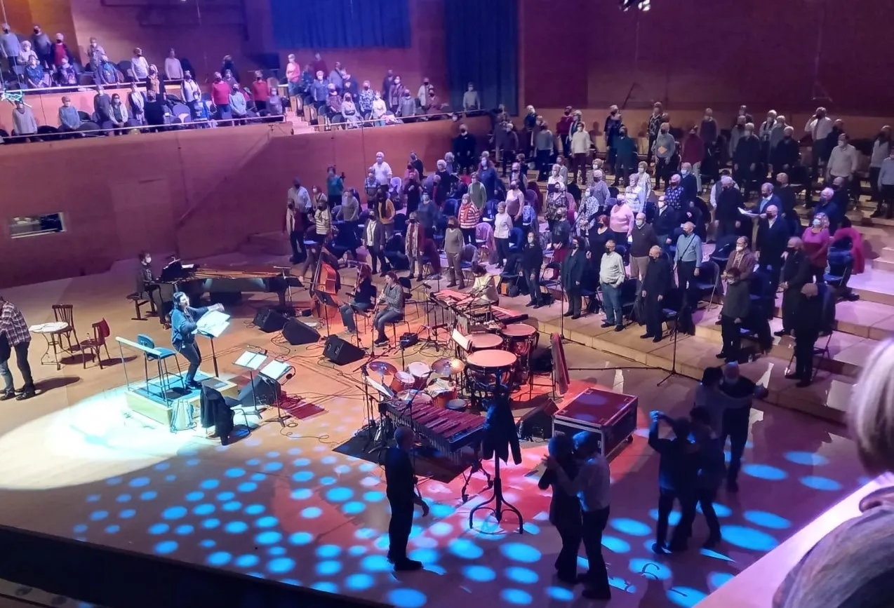 La coral del Casal de la Gent Gran de Cambrils posa veu al concert Canta Gran a l’Auditori de Barcelona