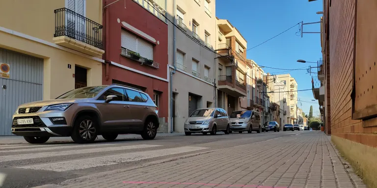 El carrer Sant Isidre, el primer de la remodelació de la part baixa del nucli antic