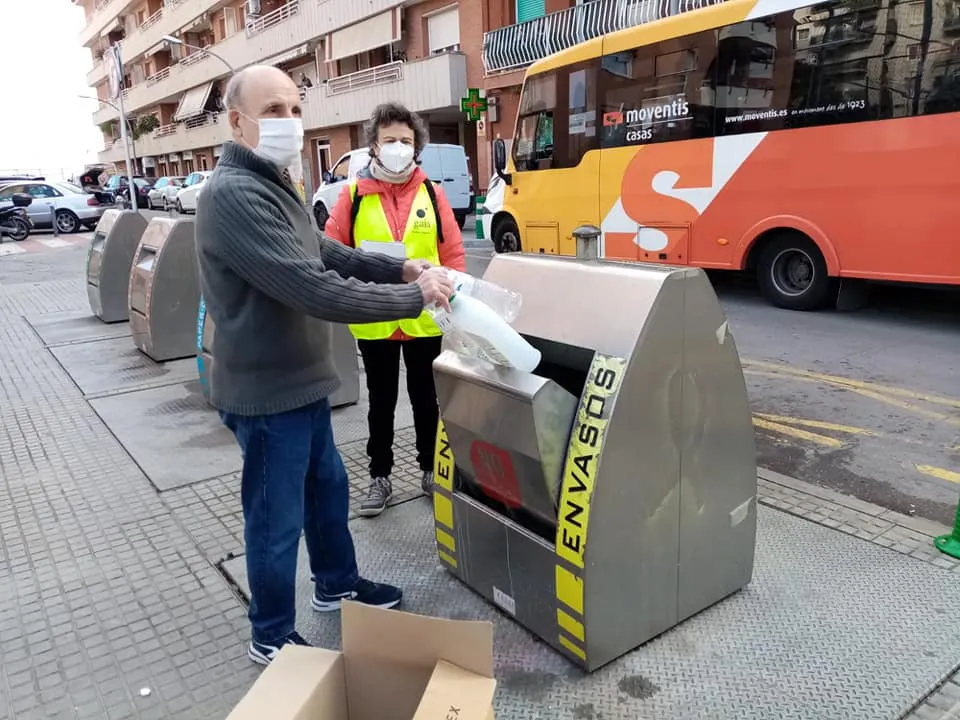 En marxa la campanya “Reciclar té premi”