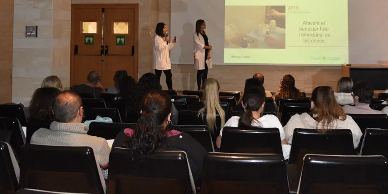 La Corporació organitza visites guiades mensuals a la sala de parts de l'Hospital de Calella per a les embarassades