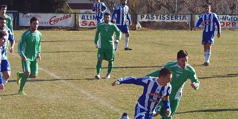 El CF Organyà, onzè després de guanyar a Agramunt (1-2)