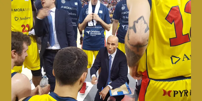 Joan Peñarroya deixa la banqueta del MoraBanc Andorra