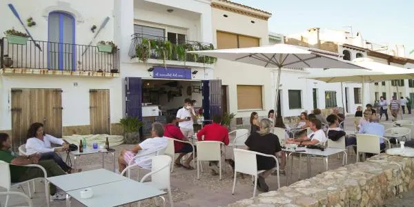 Ja es pot demanar la bonificació del 50 % sobre la tarifa d’ocupació de la via pública per als establiments que obren tot l’any
