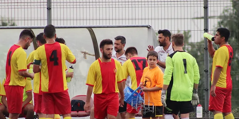 El Veinti arrenca la competició oficial amb necessitats a la porteria