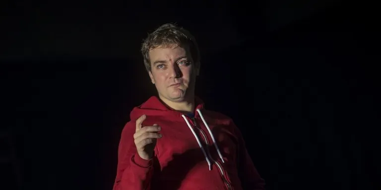 Ester C. veurà gratis “El curiós incident del gos a mitjanit” al “notRubí”