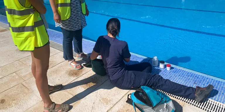La Diputació assisteix 113 municipis de la demarcació en el control de salubritat de les piscines públiques