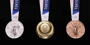 Tokyo 2021 reparteix medalles ecològiques fetes amb rebuig de dispositius electrònics