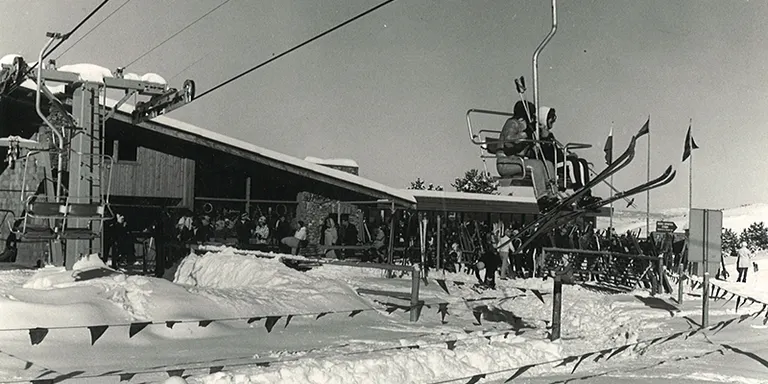Masella celebra el 50è aniversari amb una baixada de torxes multitudinària
