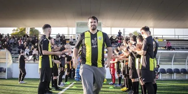 Relleu a la banqueta del CE Altafulla femení