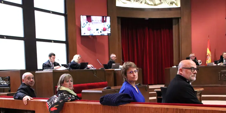 El TSJC condemna a 4 mesos d'inhabilitació els membres de la Mesa del 2017 tornats a jutjar per desobediència