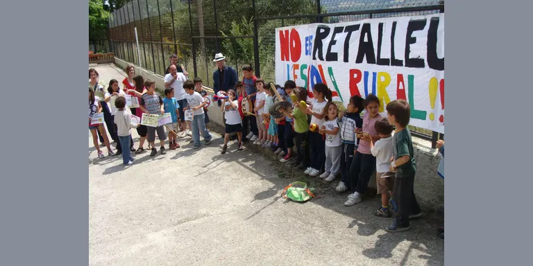 'Sorollada' a la ZER Urgellet en contra de la supressió d'un mestre especialista