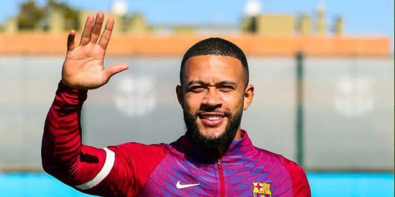 El Barça rep el Granada amb la pressió de no poder-se deixar punts