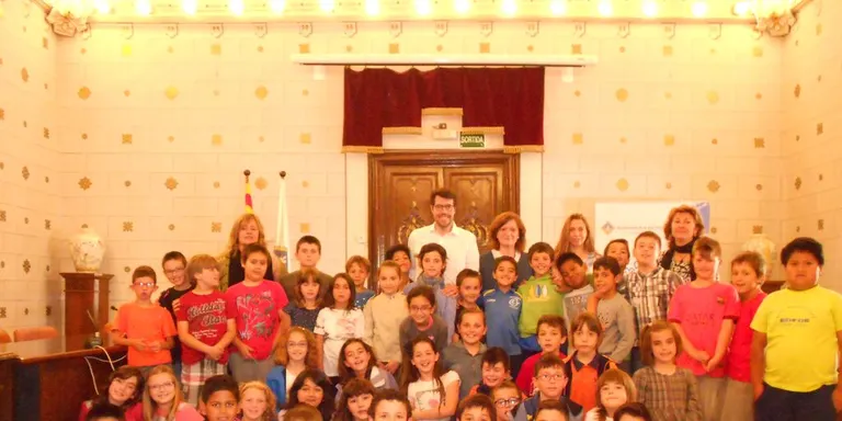 Alumnes de l'Escola Albert Vives visiten l'Ajuntament de la Seu d'Urgell