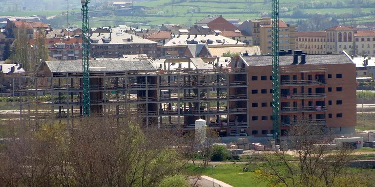Avança la construcció del bloc de pisos protegits Setúria