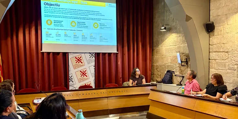 L’Agència reuneix en una guia la informació sobre el mercat laboral del Solsonès i Cardona per posar-la a disposició dels professionals d’orientació