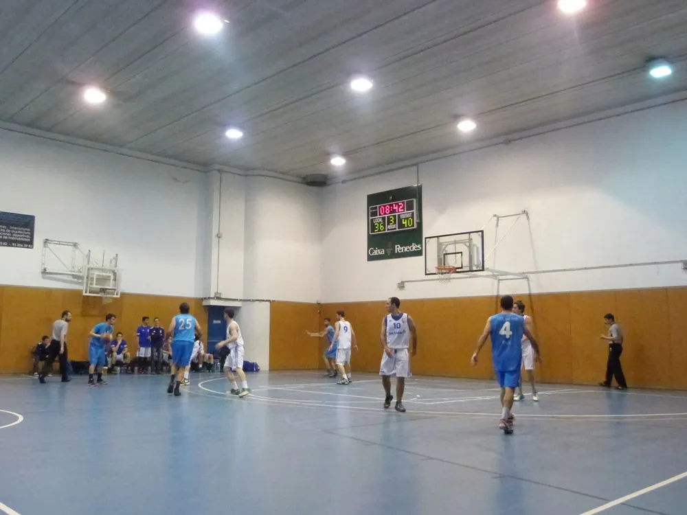Partit intens el viscut diumenge entre CEB i Tarragona