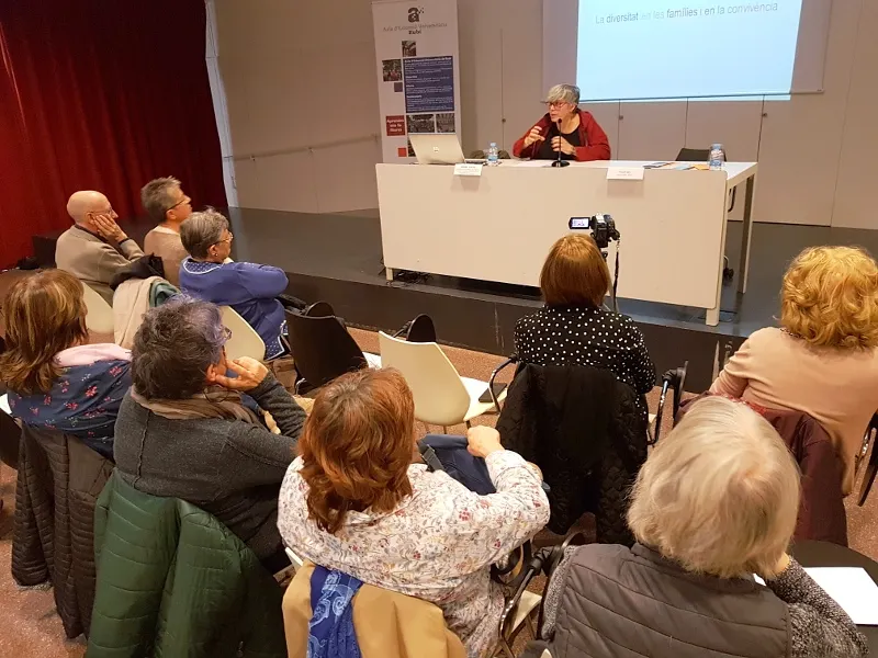 La xerrada de Porta ha tingut lloc a l'auditori de la biblioteca municipal