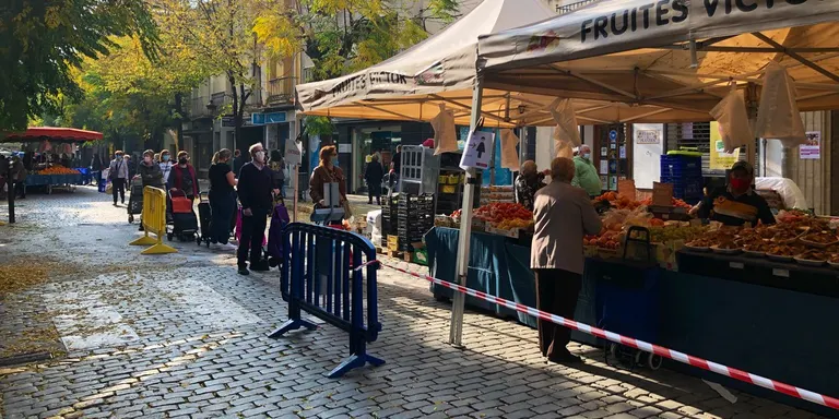 Els comerços propers al mercat municipal podran obrir el 8 de desembre