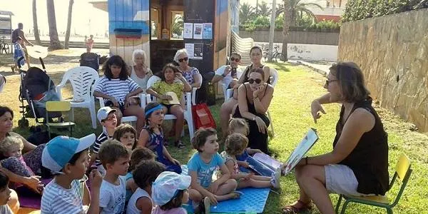 La Biblioteca d’Altafulla regala llibres i revistes aquest estiu